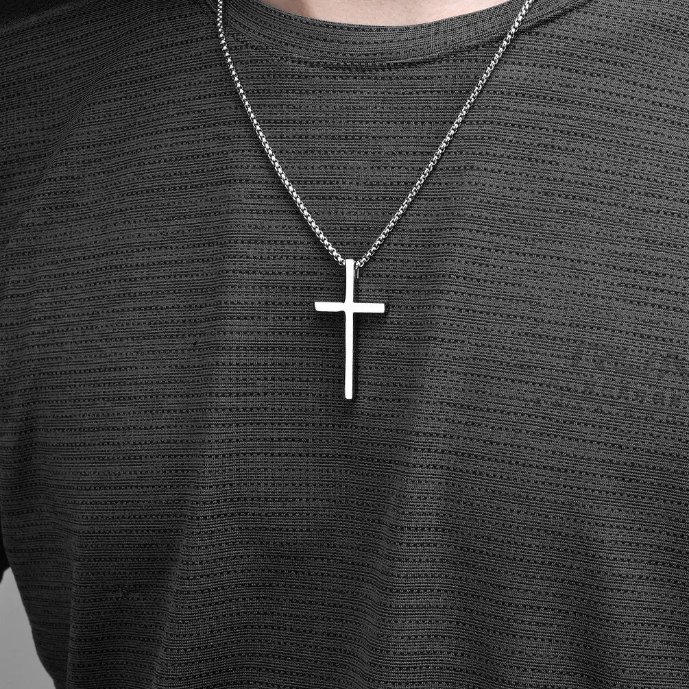 Collier pendentif crucifix
