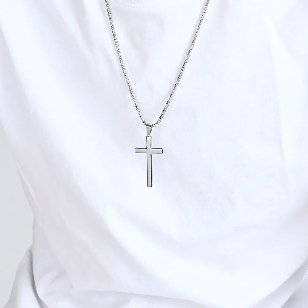 Collier pendentif crucifix